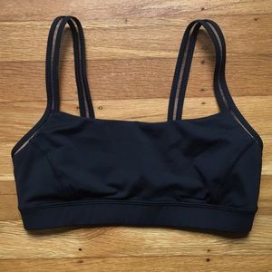 Lululemon Straight Up Bra w/pads—Black, Like new